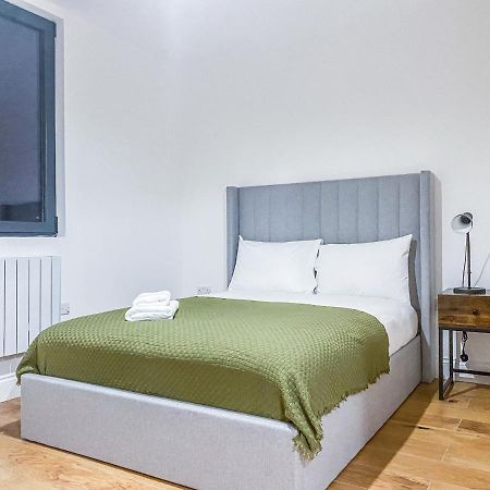 2 Bedroom City Centre Apartment With Parking Bedford Exterior foto