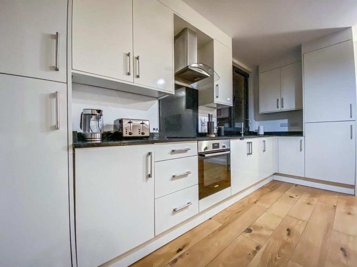 2 Bedroom City Centre Apartment With Parking Bedford Exterior foto