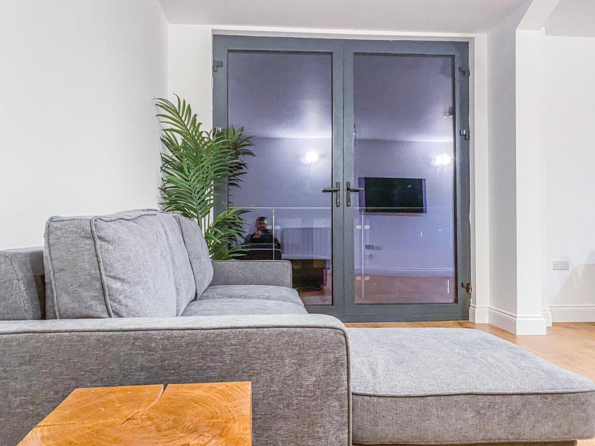 2 Bedroom City Centre Apartment With Parking Bedford Exterior foto